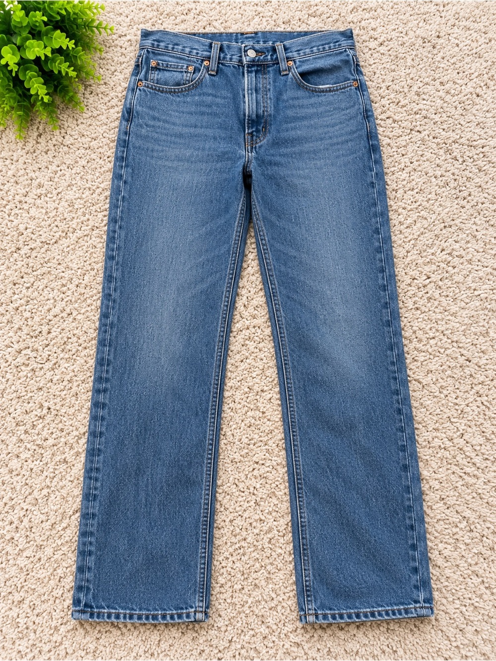 Men's Straight-Fit Jeans in Classic Blue
